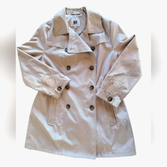 Laundry by Design Jackets & Blazers - Laundry by Design Khaki Trenchcoat with Floral Lace Detail - Size L